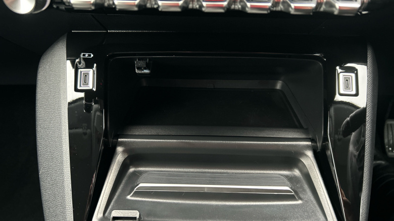 Peugeot 208 1.2 PureTech 100 Allure 5dr Petrol Hatchback